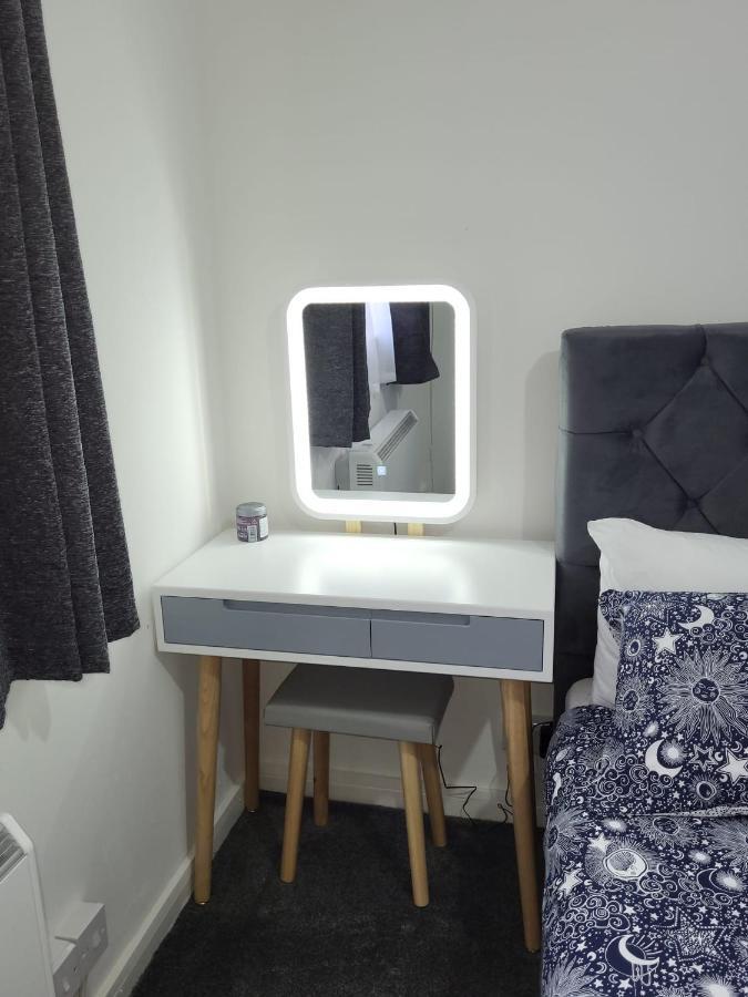 Delight Apartment, Close To Excel, London City Airport & O2! Ngoại thất bức ảnh